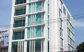 โรงแรมภูกลอง